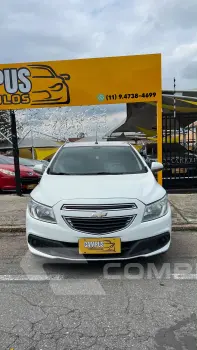 CHEVROLET ONIX 1.0 LT 4 portas