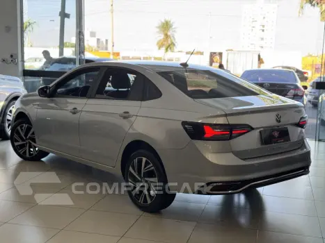 Virtus 1.0 4P 200 TSI FLEX HIGHLINE AUTOMÁTICO