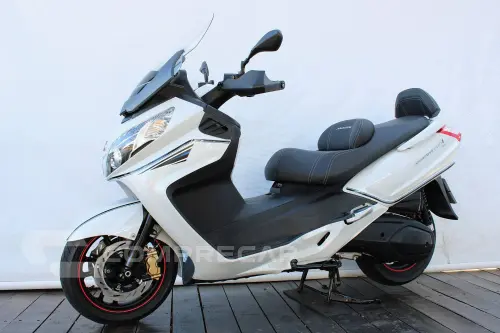 DAFRA MAXSYM 400i