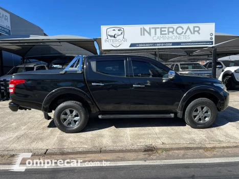 Mitsubishi L200 TRITON 2.4 16V Turbo Sport HPE CD 4X4 4 portas