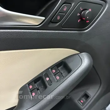 JETTA Highline 2.0 TSI 16V 4p Tiptronic