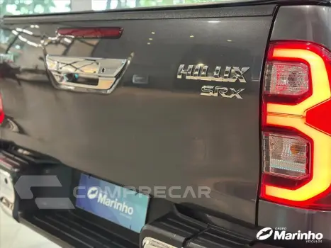 HILUX 2.8 D-4D TURBO DIESEL CD SRX 4X4 AUTOMÁTICO