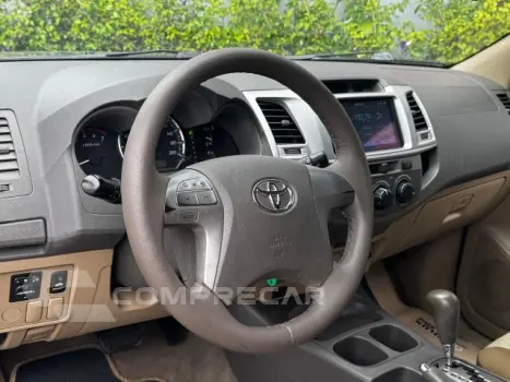 HILUX SW4 - 2.7 SR 4X2 16V 4P AUTOMÁTICO