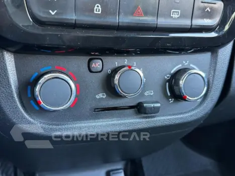 KWID - 1.0 12V SCE OUTSIDER MANUAL