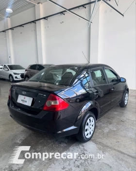 FIESTA 1.6 MPI Class Sedan 8V