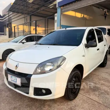 Renault SANDERO Authentique Hi-Flex 1.0 16V 5p 4 portas