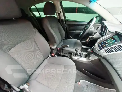 CRUZE HB Sport LT 1.8 16V FlexP. 5p Mec