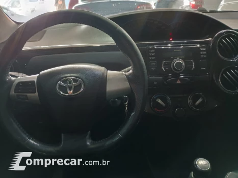 Etios Cross 1.0