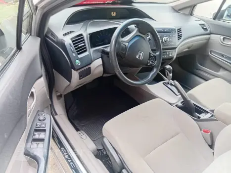 Civic LXS automático