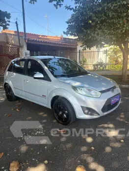 FIESTA 1.6 MPI Class Hatch 8V