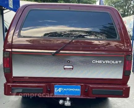 Veraneio 4.0 4P DIESEL CUSTOM S CABINE DUPLA