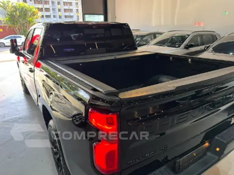 SILVERADO 5.3 V8 GASOLINA 1500 HIGH COUNTRY 4X4 AUTOMÁTICO
