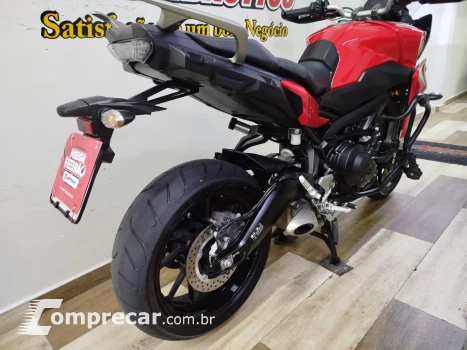 Tracer 900 GT