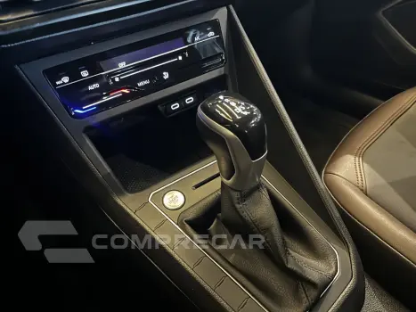 Virtus 1.0 4P 200 TSI FLEX HIGHLINE AUTOMÁTICO
