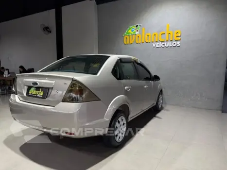 FIESTA 1.6 ROCAM SEDAN 8V FLEX 4P MANUAL