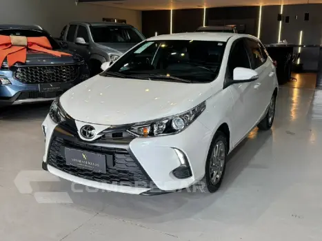 Toyota YARIS 1.5 16V FLEX XS MULTIDRIVE 4 portas