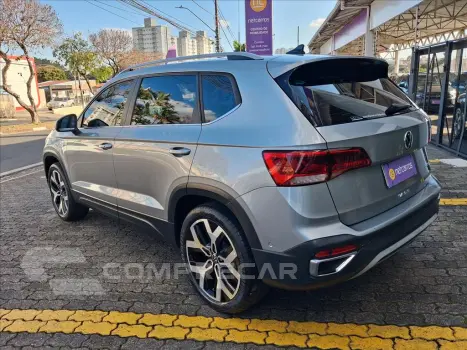 TAOS 1.4 250 TSI TOTAL FLEX HIGHLINE AUTOMÁTICO