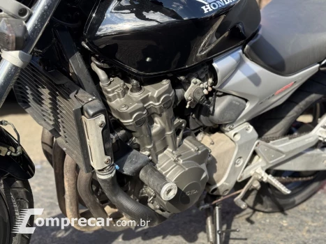 CB 600F HORNET