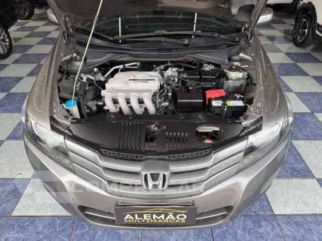CITY 1.5 DX Sedan 16V
