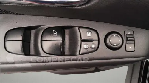 KICKS PLAY 1.6 16V FLEXSTART SENSE XTRONIC
