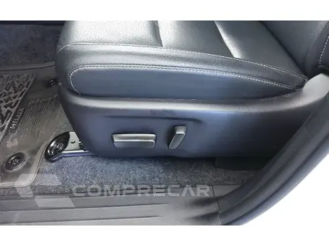 HILUX 2.8 D-4D TURBO DIESEL CD SRX LIMITED 4X4 AUTOMÁTICO