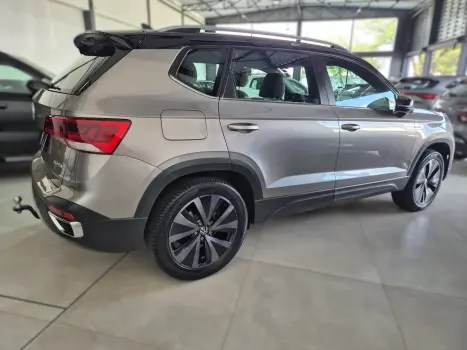 TAOS 1.4 250 TSI Highline