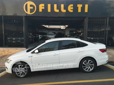 Virtus 1.0 4P 200 TSI FLEX HIGHLINE AUTOMÁTICO