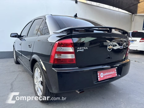 ASTRA 2.0 MPFI Advantage 8V
