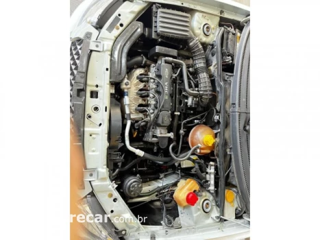 CLASSIC - 1.0 MPFI LS 8V 4P MANUAL