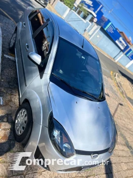 Fiesta Sedan 1.0 8V Flex 4p