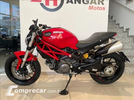 MONSTER 796
