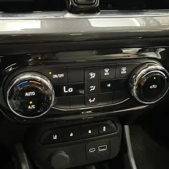 SPIN PREMIER 1.8 8V Econo.Flex 5p Aut.