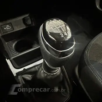 Kwid KWID Intense 1.0 Flex 12V 5p Mec.