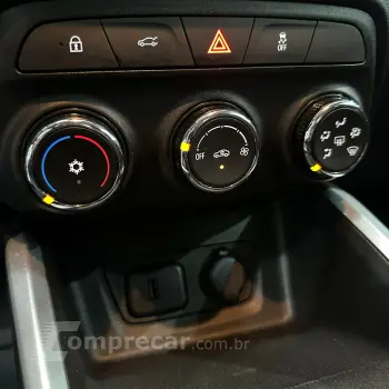 ONIX SEDAN Plus LT 1.0 12V TB Flex Mec.