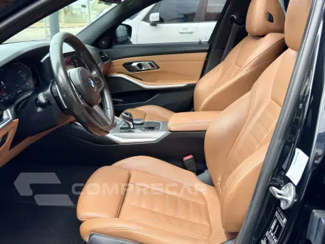 320i 2.0 16V TURBO GASOLINA M SPORT AUTOMÁTICO