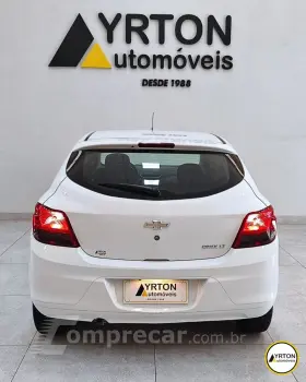 Onix Hatch 1.4 4P FLEX LT