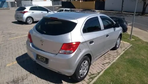 Onix Hatch LS 1.0 8V FlexPower 5P 2015