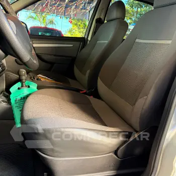 CELTA 1.0 MPFI LT 8V