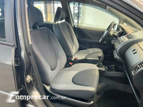 FIT - 1.4 LXL 8V 4P MANUAL