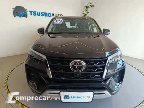 HILUX SW4 2.8 D-4D TURBO SRX 7L 4X4 AUTOMÁTICO