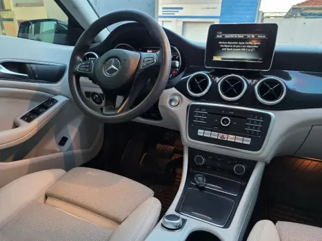 CLA-180 1.6 16V 122cv Aut.