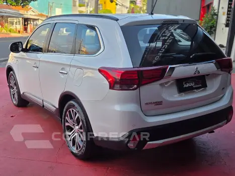 OUTLANDER 3.0/ GT 3.0 V6 Aut.