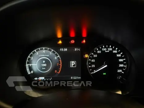 KICKS ADVANCE CVT