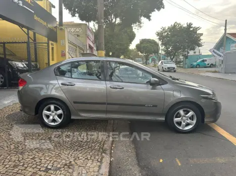 CITY Sedan LX 1.5 Flex 16V 4p Mec.