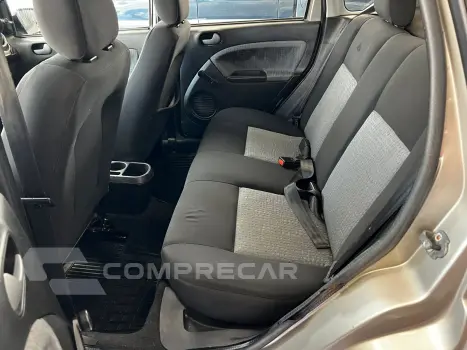 FIESTA 1.6 MPI Class Sedan 8V