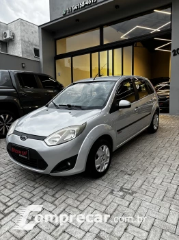 FIESTA 1.6 MPI Class Hatch 8V