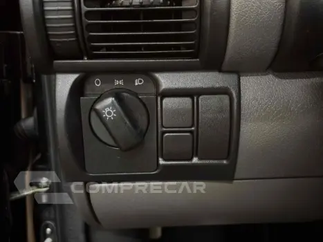 CLASSIC 1.0 MPFI LS 8V FLEX 4P MANUAL