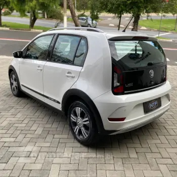 up! cross 1.0 TSI Total Flex 12V 5p