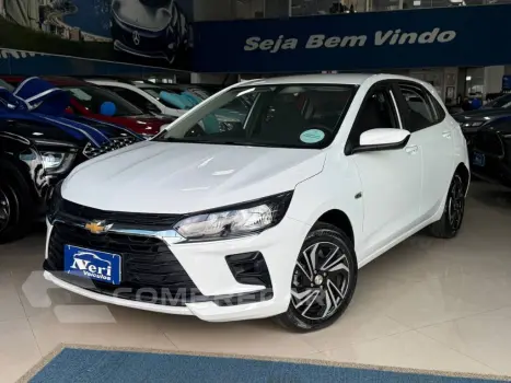 CHEVROLET ONIX HATCH 1.0 12V Flex 5p Mec. 4 portas