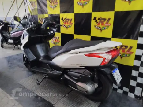 JTZ/DOWNTOWN PEOPLE GT 300I